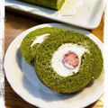 hiro-tomoキッチン's cooksnap of when they made ひな祭りカラー♪苺と桜の抹茶ロールケーキ.