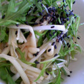 ユーロン's cooksnap of when they made 簡単☆三つ葉とエノキのわさびお浸し.