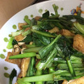 おかちめんこ2511's cooksnap of when they made 油揚げと小松菜炒め.