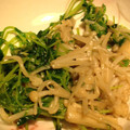 ゆーこ83's cooksnap of when they made 豆苗とキノコのガーリック炒め.