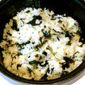 m0345's cooksnap of when they made 磯の香りがたまらない♡ワカメご飯♪.