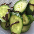 みんちあ83's cooksnap of when they made きゅうりの塩昆布和え.