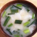 ちぃ−ち−chan's cooksnap of when they made 餃子の皮が余ったら…味噌汁に✿.