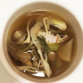 ♡mio1216♡'s cooksnap of when they made 大根とまいたけのあったかコンソメスープ♪.