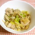 hirokumi93's cooksnap of when they made ♬鶏、しめじ、長ネギのシンプル炒め.