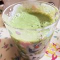 ミニ母ちゃん's cooksnap of when they made 便秘改善ジュース(豆乳+小松菜+バナナ).