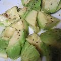 夏女旅娘's cooksnap of when they made 【簡単】切るだけアボカドのサイコロサラダ.