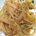 ゆーママぽん's cooksnap of when they made もやしと豚肉の甘辛コチュジャン炒め.