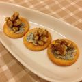 きたろうさん's cooksnap of when they made ブルーチーズとくるみのカナッペ.