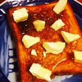TamTemConb's cooksnap of when they made 気分は欧州♪クリームチーズ&蜂蜜トースト.