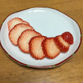 楓✿椛's cooksnap of when they made 簡単だよ！いちごの飾り切り③♪.