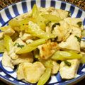 meg115's cooksnap of when they made ♥塩レモンで♪鶏むね肉とセロリ炒め.