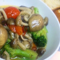 komomoten's cooksnap of when they made たっぷり野菜の簡単アヒージョ.