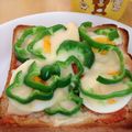 mantacarp's cooksnap of when they made 卵も一緒にピザトースト.