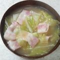サーフブレイド's cooksnap of when they made キャベツとベーコンの味噌汁.