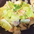 toko824's cooksnap of when they made 柚子胡椒風味＊キャベツとツナの味噌炒め.