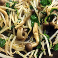 ひまわり６号's cooksnap of when they made 簡単　もやしとしめじのごま油炒め.
