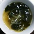さに子325's cooksnap of when they made 超低カロリー♪玉ねぎとわかめのスープ.