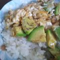 ゆうたんのママさん's cooksnap of when they made 桜えび×アボカド×チーズの卵とじ丼。.