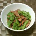 uzu1118's cooksnap of when they made スナップエンドウとソーセージ炒め.