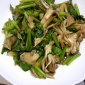 じゅんころっち's cooksnap of when they made ほうれん草と舞茸のバター炒め.