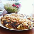 旦那は皿洗い's cooksnap of when they made おかん家のお好み焼き♡旦那の配分パート2.