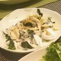 がとーしょこら。's cooksnap of when they made 新玉ねぎとワカメのめんつゆマヨサラダ★.