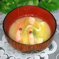 mielle's cooksnap of when they made 海老の頭の味噌汁とお刺身.