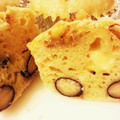 ノブカホ's cooksnap of when they made 黒豆煮汁リメイク☆黒豆とクリチのマフィン.