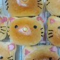 ルビー5's cooksnap of when they made キティちゃんパン.