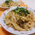 赤い電話's cooksnap of when they made 簡単！甘辛味噌焼きうどん.
