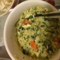 お気楽な嫁。's cooksnap of when they made 風邪に！お餅入りほっこり卵粥.