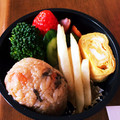 stka's cooksnap of when they made 簡単すぎる＊鶏ときのこの炊き込みご飯♡.
