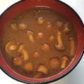 しろ椿's cooksnap of when they made 具だくさん！なめこ汁(赤だし).
