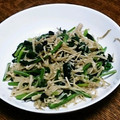 きんさんぎんさん's cooksnap of when they made ほうれん草とえのきの炒め物.