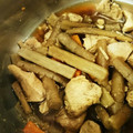 わかさわ家's cooksnap of when they made とりむね煮物◆ごぼうと人参♪柔らか～.