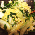 とろけい's cooksnap of when they made ニラとキャベツと卵の塩炒め.