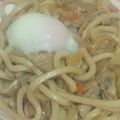 もっちぃ｡'s cooksnap of when they made 麺つゆで少し甘めの焼きうどん.