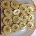 ayachaa's cooksnap of when they made 簡単 時短 バナナはちみつトースト.