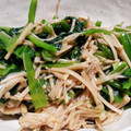 ちょこちょこ♪'s cooksnap of when they made 超簡単　ダイエット小松菜とえのきの和え物.