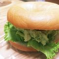 甘党類's cooksnap of when they made アボカドとエビのシーザー風味サンドイッチ.