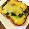 Fionarao's cooksnap of when they made 簡単☆ ねぎ ピザトースト.