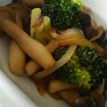 ミッフーママ's cooksnap of when they made 簡単ブロッコリーとしめじのバタぽん炒め.