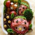 vivian☆'s cooksnap of when they made 簡単キャラ弁いちごキティ.