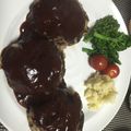 めい太＆ぽこ太's cooksnap of when they made ハンバーグ★赤ワインソース.