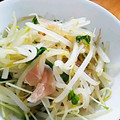 ユーロン's cooksnap of when they made もやしとハムの中華風和え物.