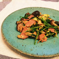 Ponet's cooksnap of when they made お手軽✧時短✧豆苗と卵ときのこの炒め物.