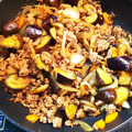 ☆かぼ☆'s cooksnap of when they made 茄子としめじの甘いひき肉炒め.