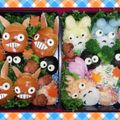 ３匹の大ぶたママ's cooksnap of when they made キャラ弁★ロールパンでトトロ弁当.