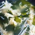 きなこ045566's cooksnap of when they made 玉子とワカメのスープ.